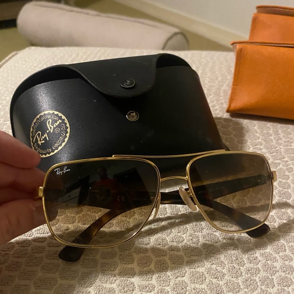 Ray Ban sunglasses - gold and tortoise shell - Picture 6 of 7